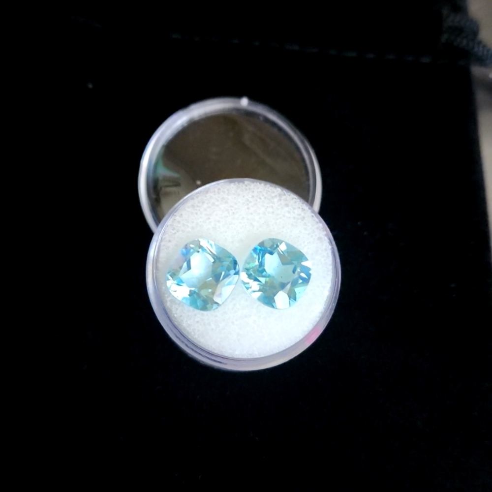 BEAUTIFULLY MATCHED 10.56ct SWISS BLUE TOPAZ PAIR!!!